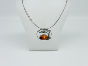 Bernsteincollier / Edelstahlreif 45 cm / Anhänger 925er Silber oxidiert